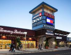 Seattle Premium Outlets